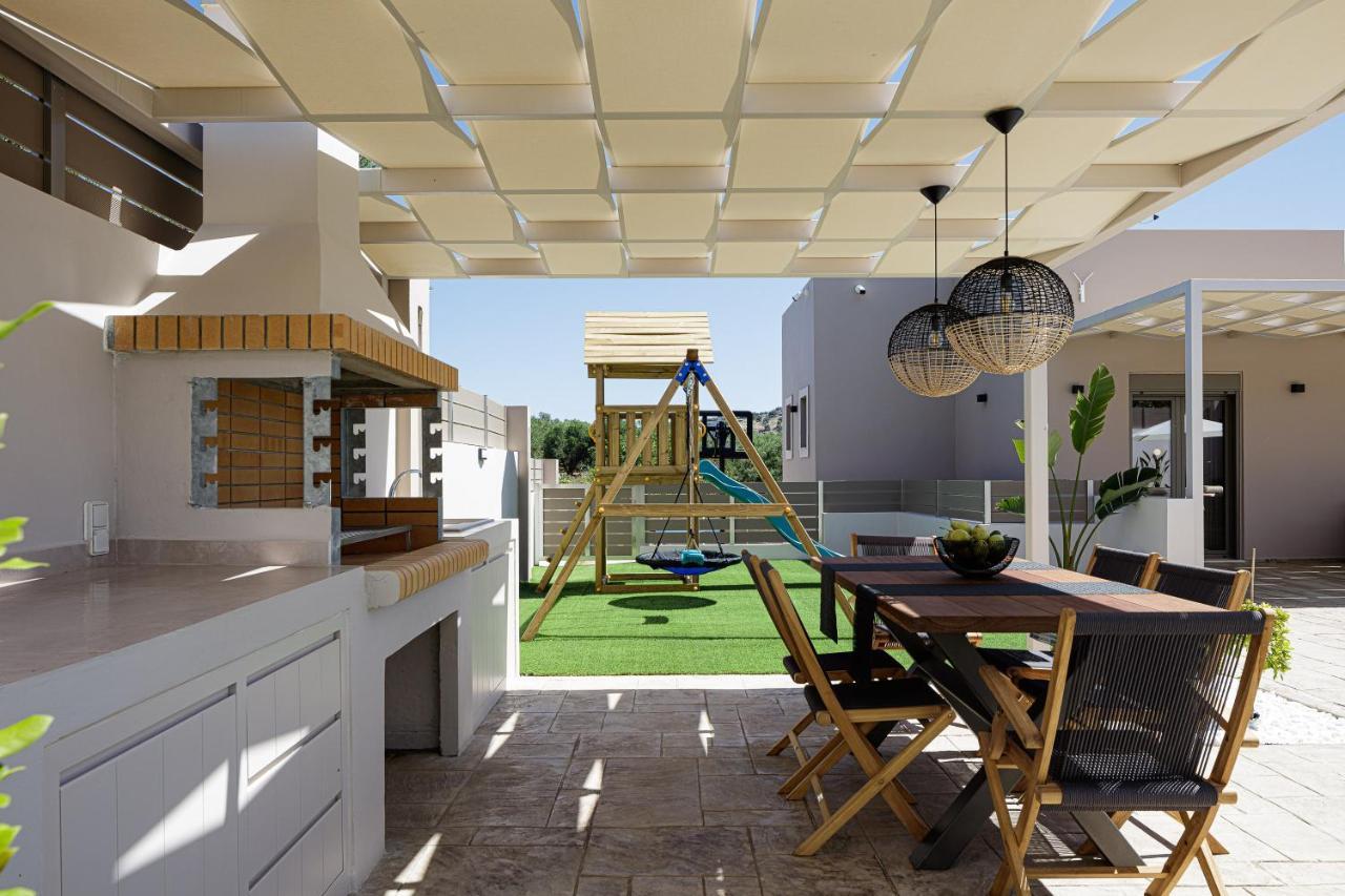 Koin Villa Sunset, With Heated Pool & Whirlpool, By Thinkvilla Perama  Exterior foto