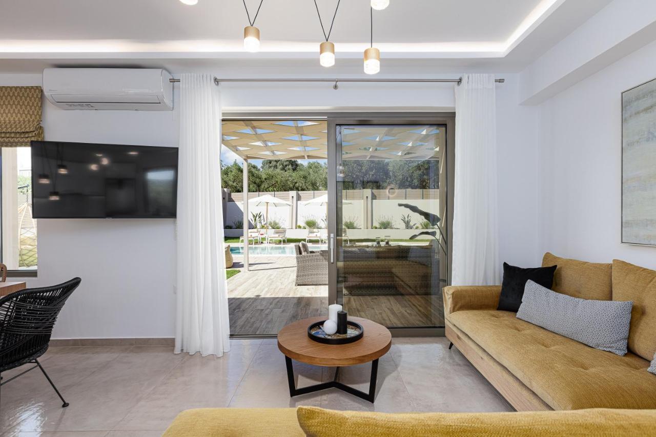 Koin Villa Sunset, With Heated Pool & Whirlpool, By Thinkvilla Perama  Exterior foto
